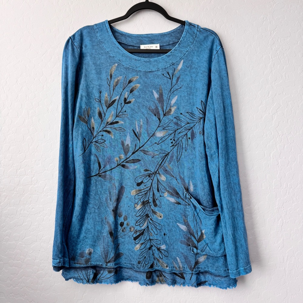 Jess & Jane XL Tunic Top Blue Long Sleeve Botanical Mineral Wash Raw Hem Pocket